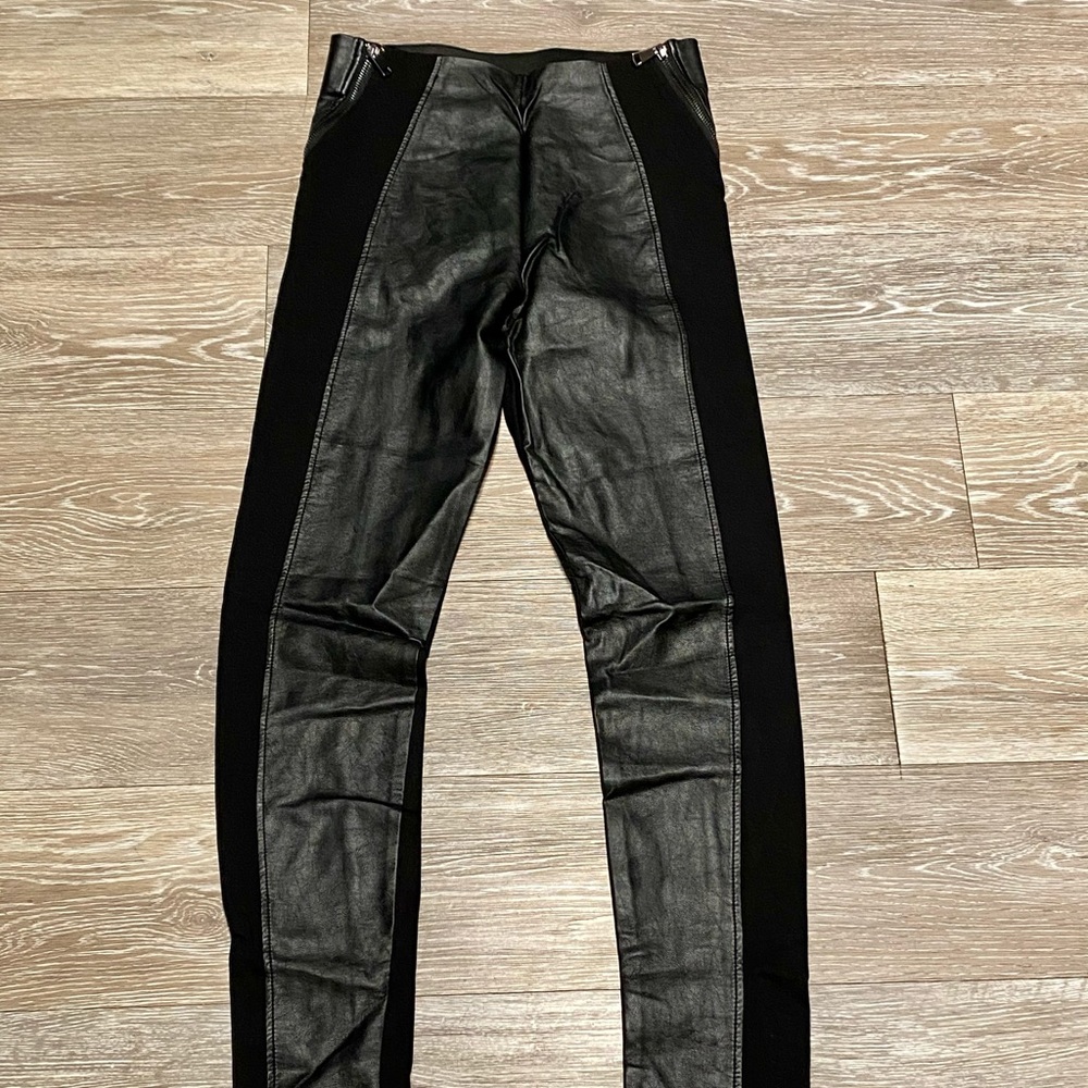 Forever 21 Women’s Small Legging